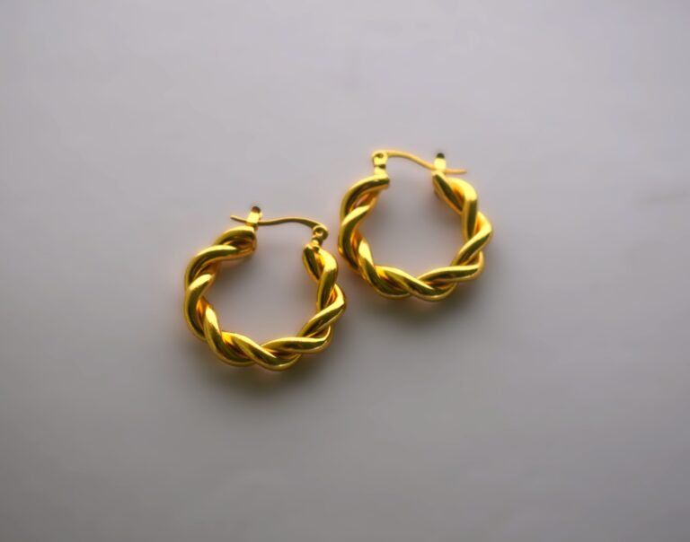 Miro Jewelry Golden Drop Earrings