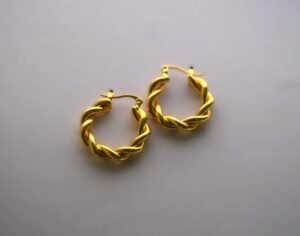 Miro Jewelry Golden Drop Earrings
